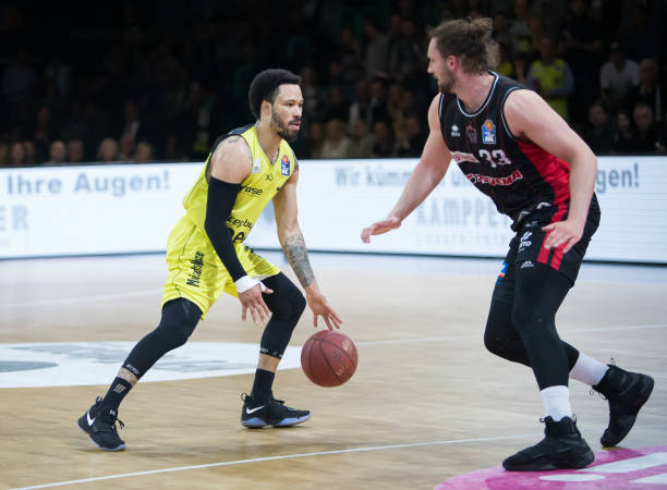 更是智力与 更是智力与